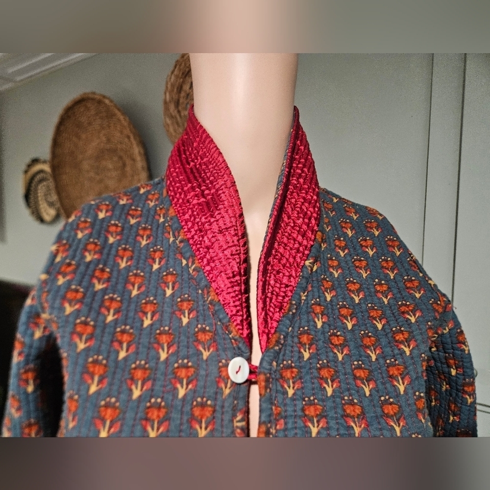 Vintage Reversible Quilted Folk Print Longline Jacket. Red/Teal Floral. XS/S - Picture 15 of 16